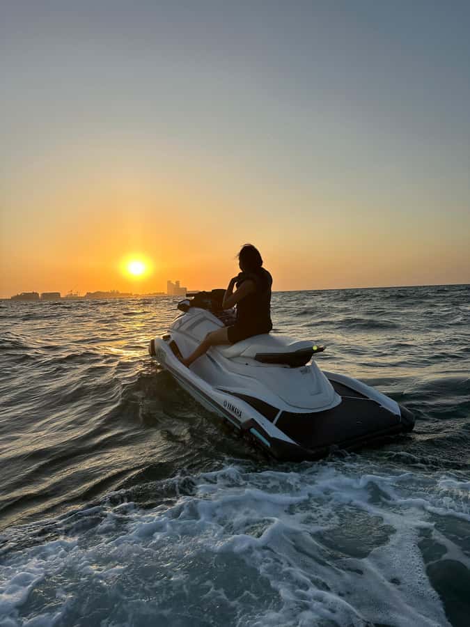 Dubai Jet Ski & Chill? More Like Jet Ski & Thrill! + Coffee - Should you book the Day & Night Watersport jet ski ride?