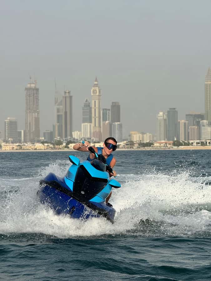 Dubai: Jet Ski Tour of Burj Al Arab with Photos & Videos - Starting at P&O Marinas in Jumeirah