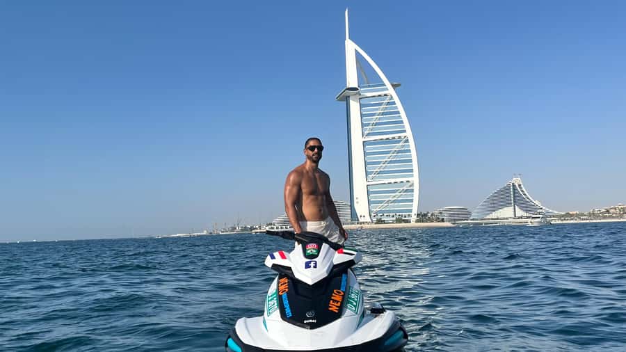 Dubai: Jetski to Burj Arab-Atlantis w Pic, Video & Icecream - Photos, video, and the guide’s role