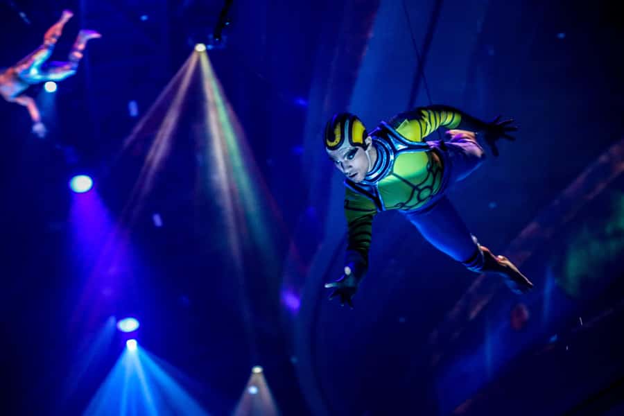 Dubai: La Perle by Dragone Show Tickets - Acrobats, aerial feats, and nonstop motion