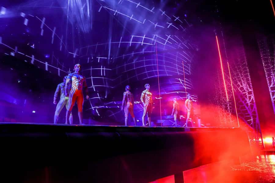 Dubai: La Perle by Dragone Show Tickets - La Perle for families