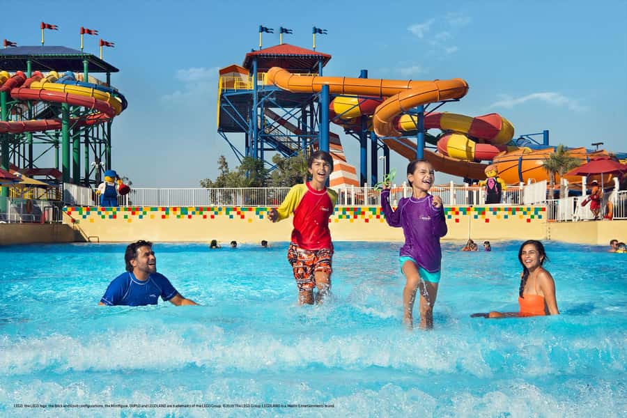 Dubai: LEGOLAND® Water Park Entry Ticket - Building a raft at Build-A-Raft-River
