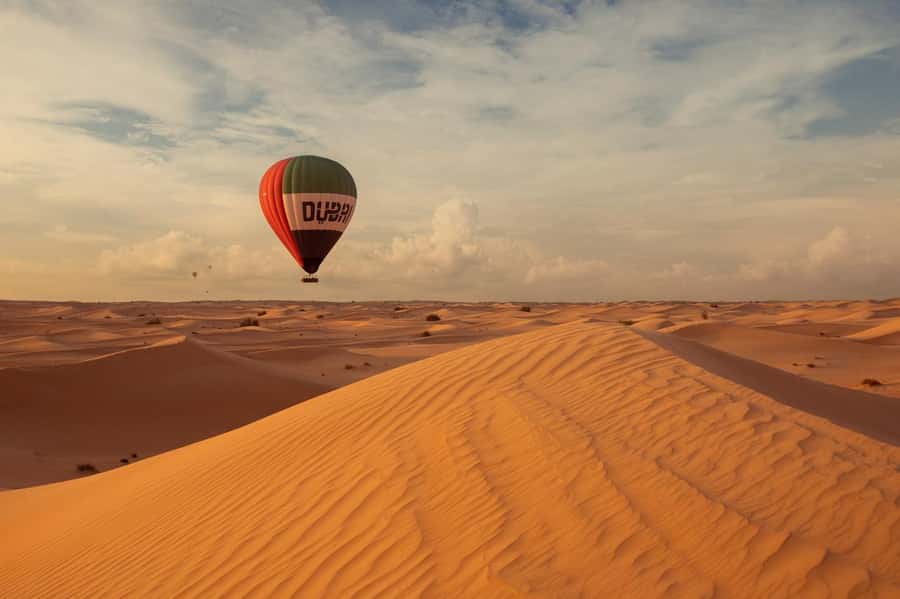 Dubai: Luxury Balloon Flight with Michelin-Curated Breakfast - What $543 really buys you