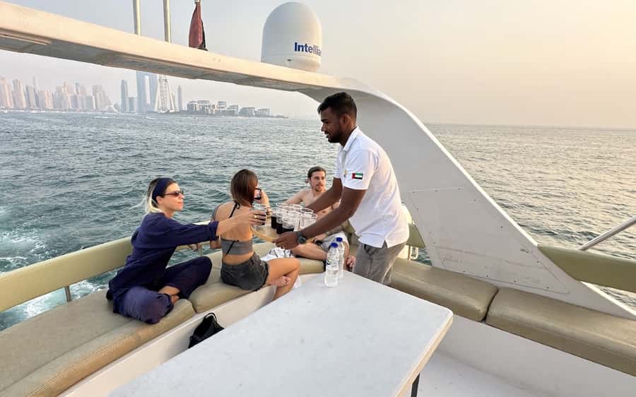 Dubai: Luxury Sunset Yacht Tour with Snacks and Drinks - Is $21 a fair price?