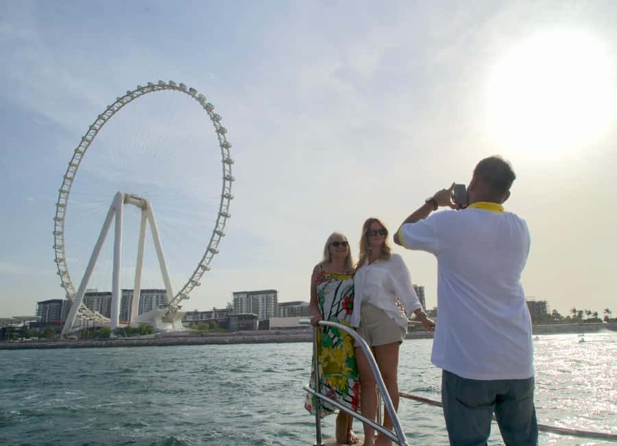 Dubai: Luxury Sunset Yacht Tour with Snacks and Drinks - Dubai Marina and the first stretch on the water
