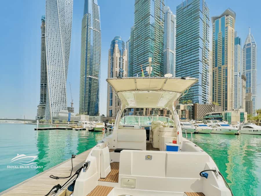 Dubai Marina: 2-Hour Mini Yacht Ride - Atlantis from the water