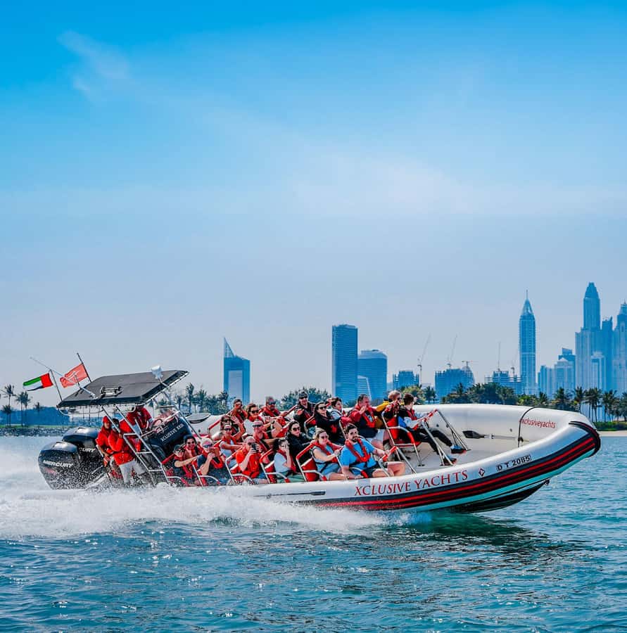 Dubai: Marina, Atlantis, Palm & Burj Al Arab Speedboat Tour - A gentle start through Dubai Marina