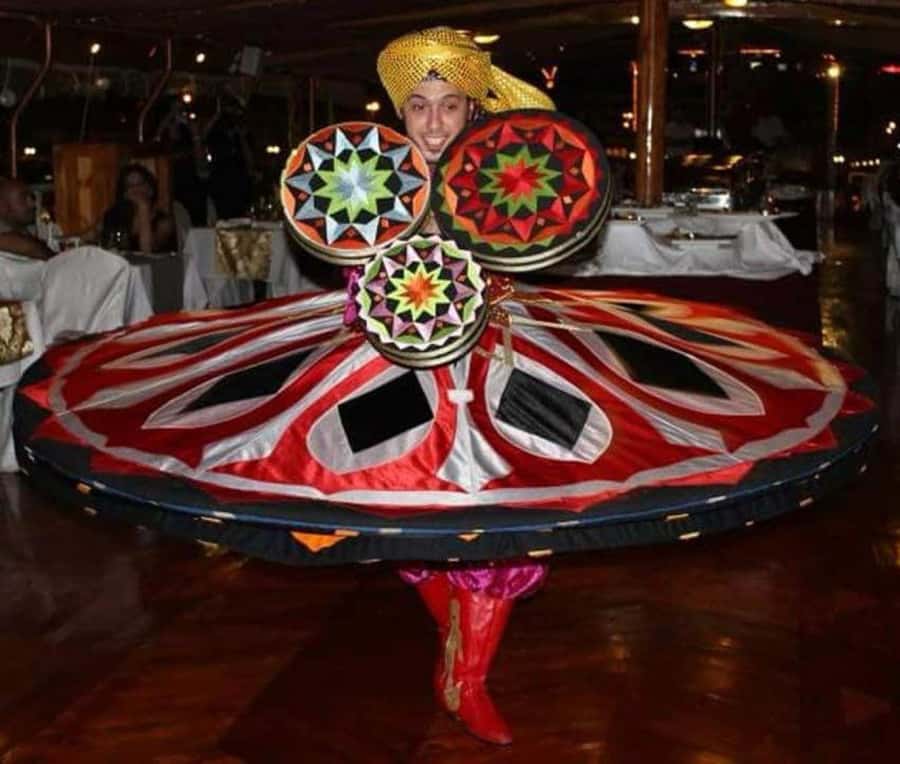 Dubai Marina Dinner Cruise with Live Entertainment(Al Wasl) - Dinner is broad in choice, but not a formal dining service