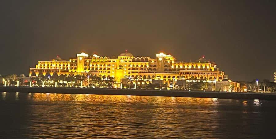 Dubai Marina Dinner Cruise with Live Entertainment(Al Wasl) - The Tanoura show gives the cruise its evening rhythm