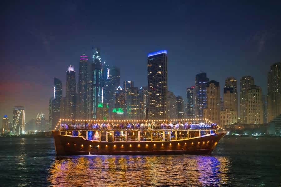 Dubai: Marina Luxury Dhow Dinner Cruise - What dinner is really like