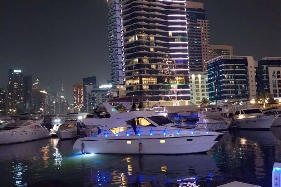 Dubai Marina luxury Yacht Tour: AinDubai,JBR &Harbour(1Hour) - What this Dubai Marina yacht trip is really like
