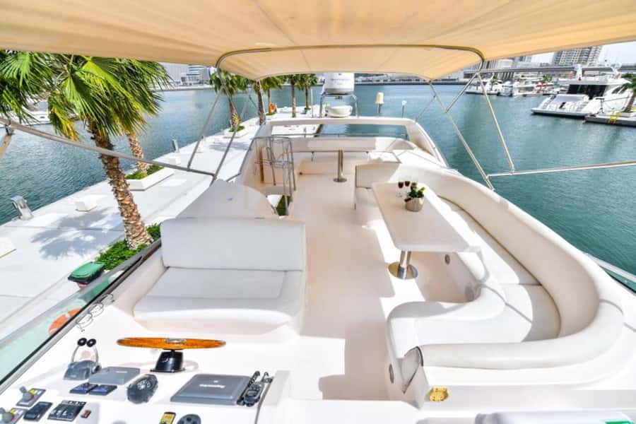Dubai: Marina Private Luxury Yacht Tour - Choosing two hours, three hours, or an evening