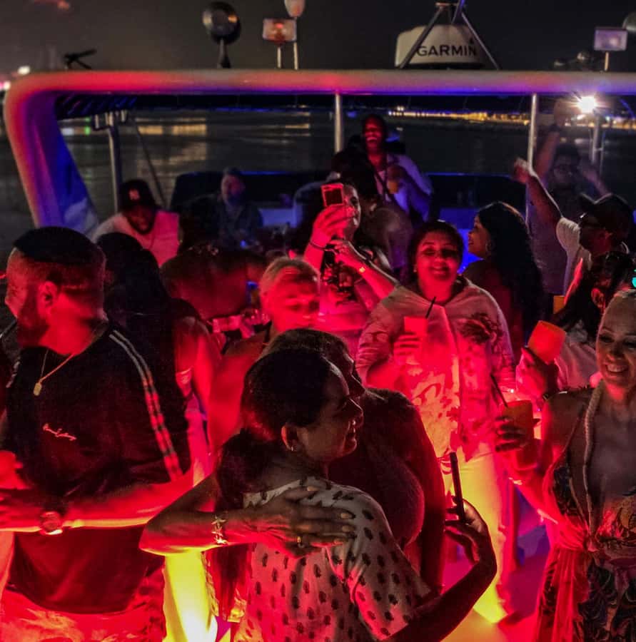 Dubai: Marina Yacht Party with BBQ, Unlimited Drinks and DJ - The route: JBR, Ain Dubai, and the marina lights