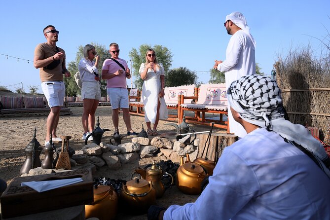 Dubai: Morning Heritage Safari by Vintage G Class & Al Marmoom Oasis - Bedouin breakfast beside the oasis