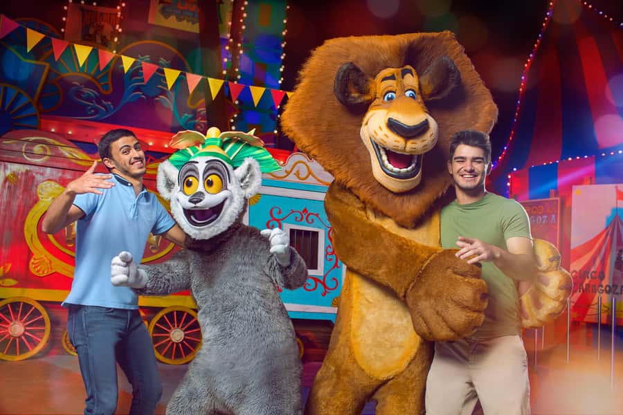 Dubai: MOTIONGATE ™ Theme Park Entry Ticket - Family Rides and Character Encounters