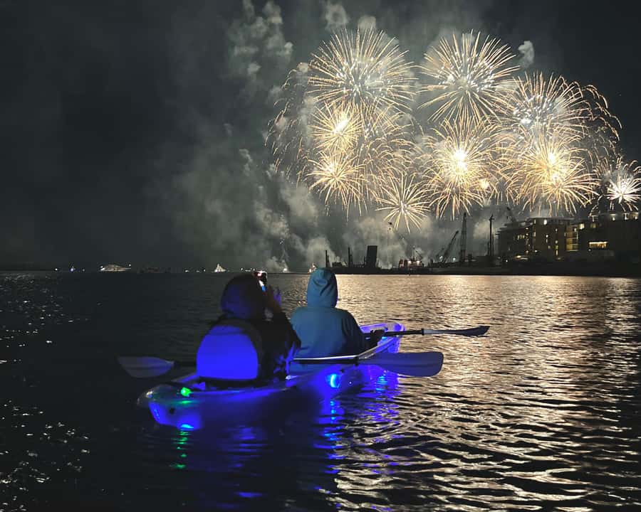 Dubai: Night Kayaking Tour - What the guides add to a short outing