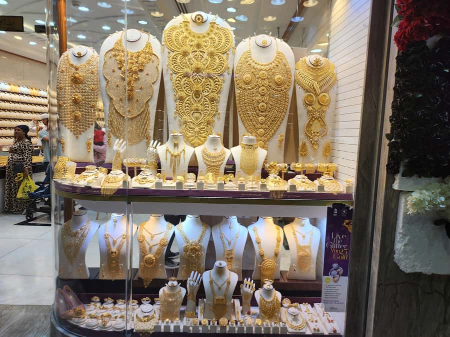 Dubai: Old Town, Creek, Museums, Souks, & Street Food Tour - How the pace and walking feel