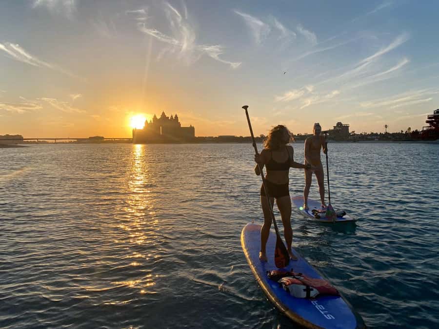 Dubai: Palm Jumeirah Paddle Boarding Tour - Meeting your guide at the hotel jetty