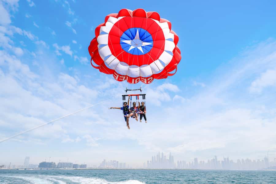 Dubai: Palm View and JBR View Parasailing Experience - What the parasailing flight feels like