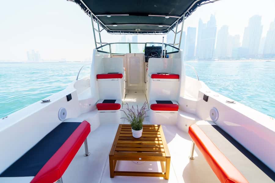 Dubai: Private Coastline Landmarks Mini-Yacht Tour - Key points to know before booking