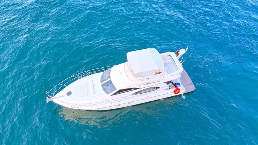 Dubai: Private Luxury Cruise on a Stylish 50ft Yacht - How the service shapes the experience