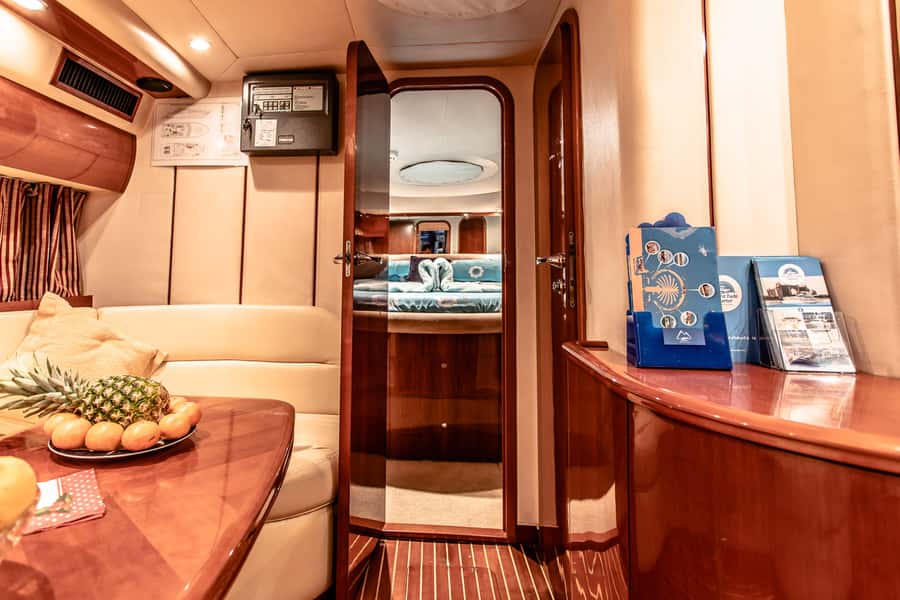 Dubai: Private Luxury Everest Yacht Cruise from Dubai Marina - What you can bring on board