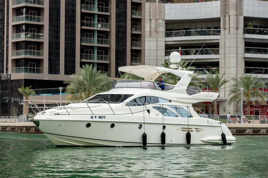 Dubai: Private Luxury Yacht Cruise for up to 20 People - Burj Al Arab and Dubai Harbour