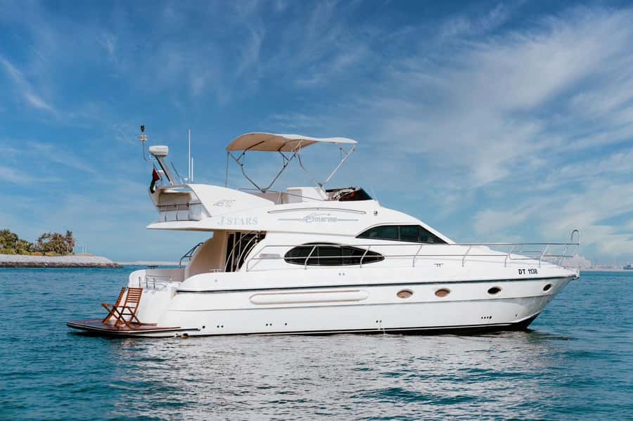Dubai: Private Luxury Yacht Tour on a 50-Foot Yacht - Starting at Dubai Marina