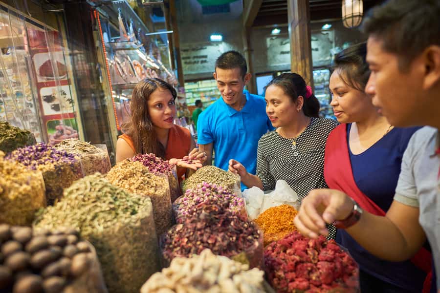 Dubai: Private Old Town, Heritage & Souks Walking Tour - The Guides Shape the Experience