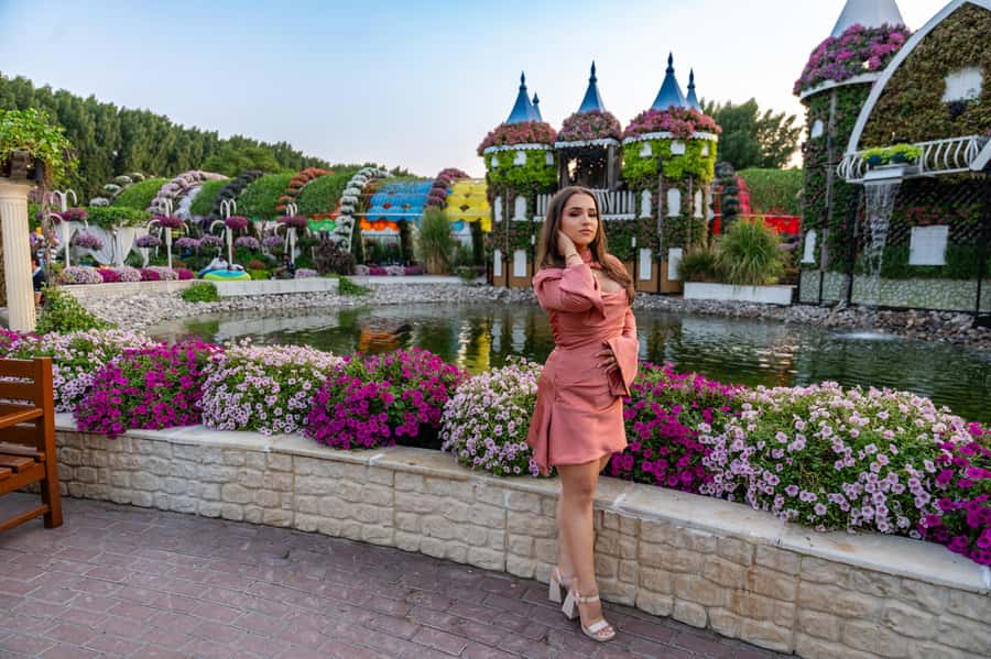 Dubai: Private Photoshoot with Hotel Pickup and Drop-off - Hotel pickup keeps the session simple
