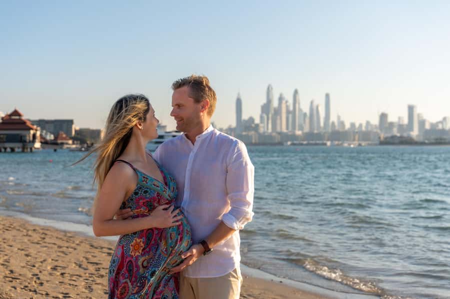Dubai: Private Photoshoot with Hotel Pickup and Drop-off - What the camera and final gallery mean