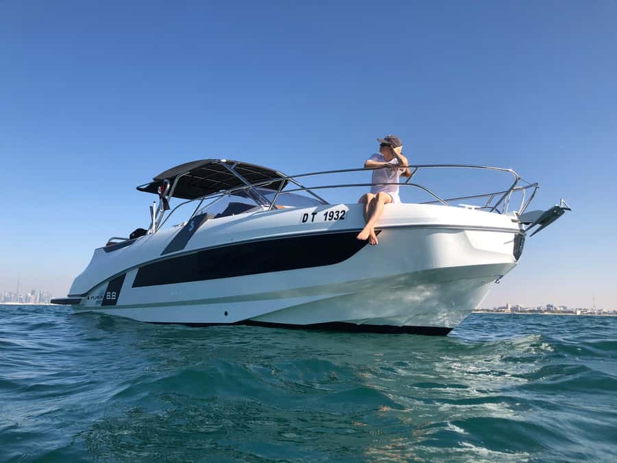 Dubai: Private Sea Escape Cruise - Swim, Tan & Sightsee - Starting at Dubai Marina and JBR
