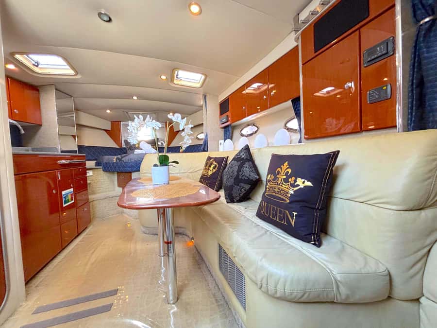 Dubai: Private Yacht Cruise for Unforgettable Memories - Longer cruises, sunset light, and special occasions