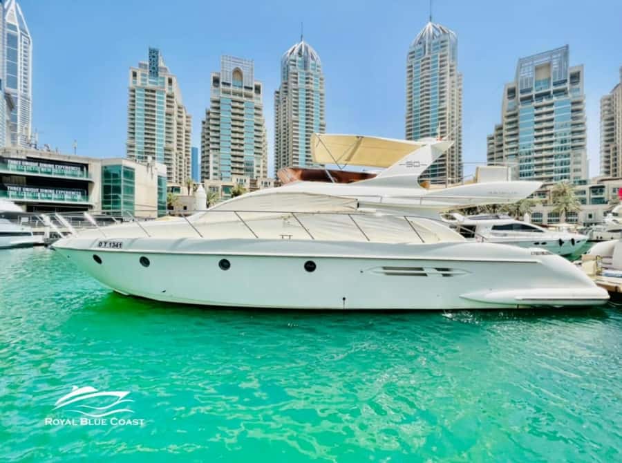 Dubai: Private Yacht Tour 50 feet - Palm Jumeirah from the water