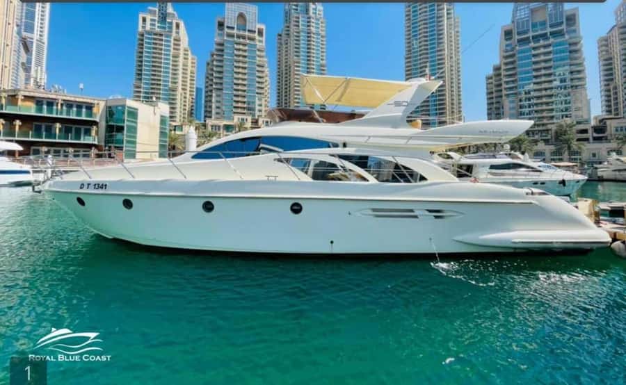 Dubai: Private Yacht Tour 50 feet - Jumeirah Beach Residence and the first skyline views