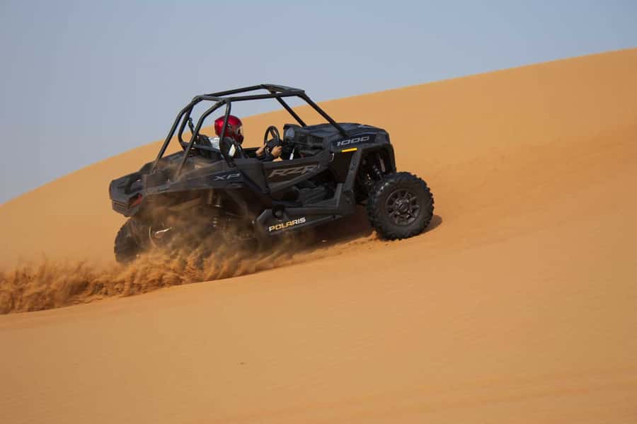 Dubai: Red Dune Desert, Dune Buggy Ride & BBQ Buffet Dinner - Reaching the desert camp