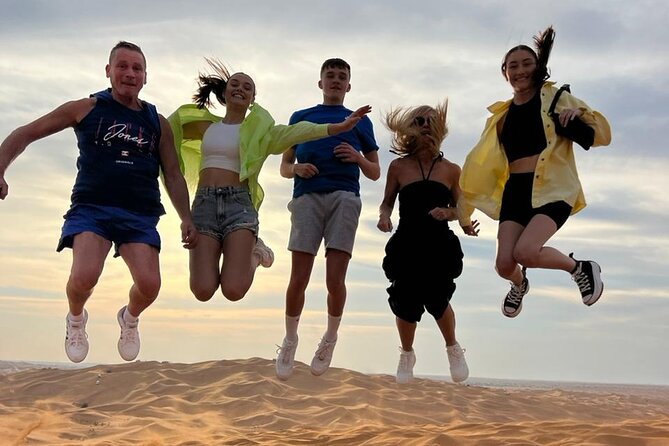 Dubai Red Dune Safari with Bedouin BBQ Dinner & Hotel Transfers - Stargazing under the desert sky
