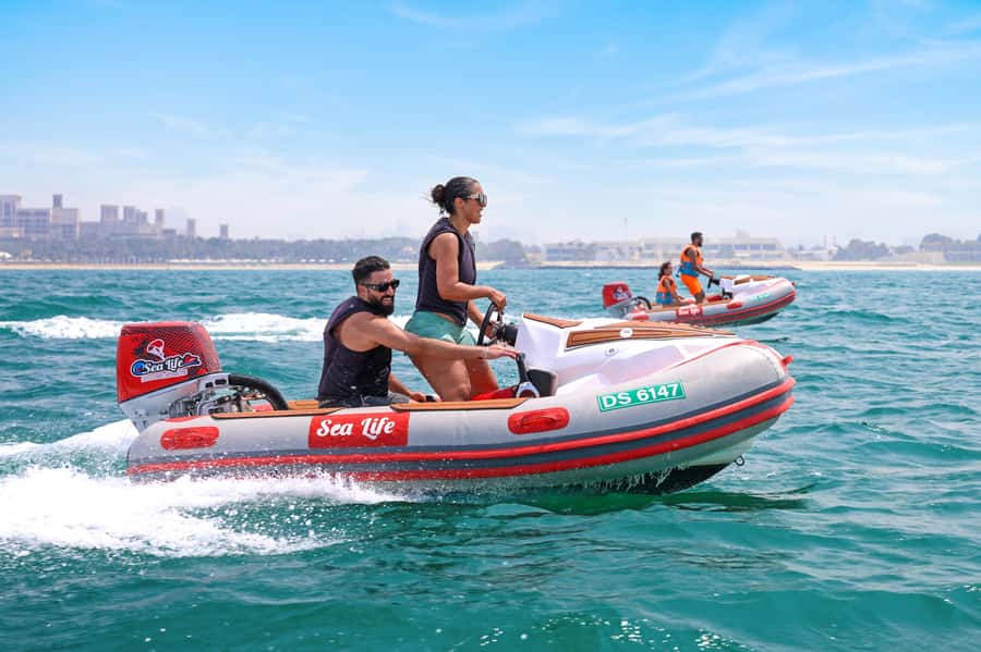 Dubai: Self-Drive Boat Experience for 1 or 2 People - Key points before you book