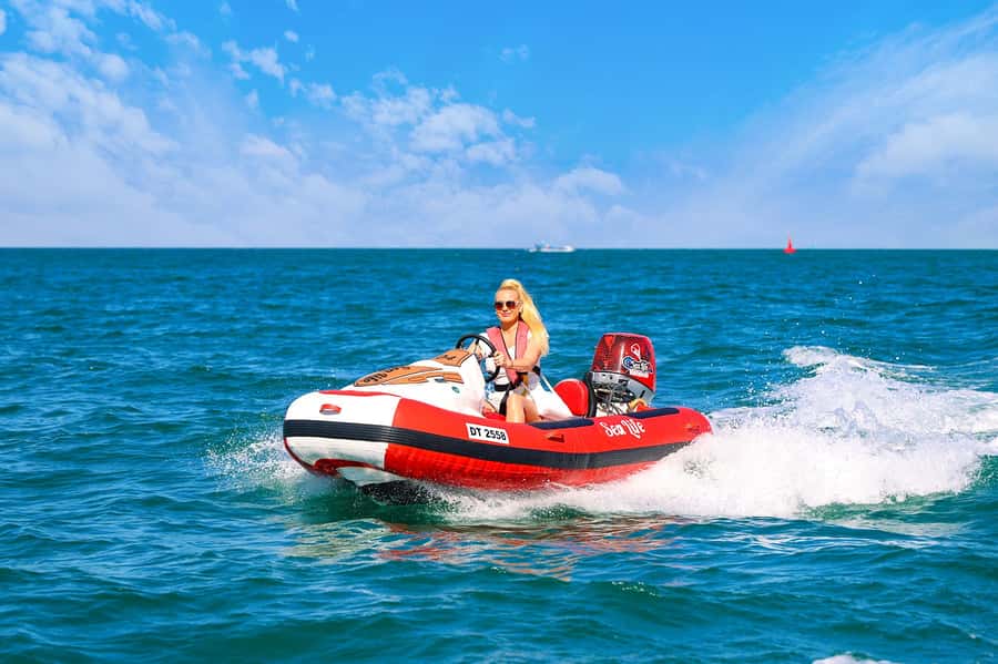 Dubai: Self-Drive Boat Experience for 1 or 2 People - Taking the wheel at Dubai Harbor
