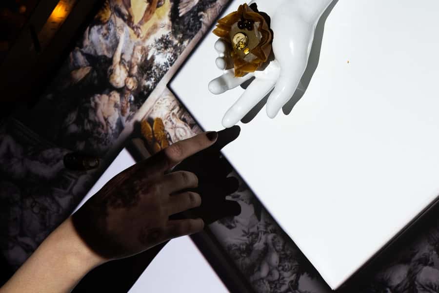 Dubai: Seven Paintings Immersive Dining Show Tickets - How Much Time to Allow