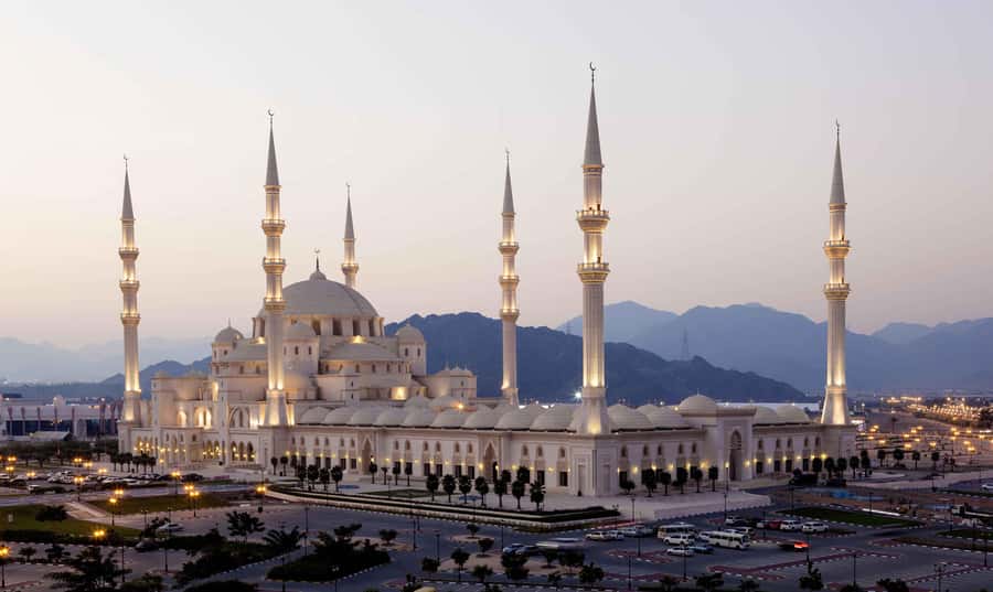 Dubai: Sheikh Zayed Mosque, Fujairah and Khorfakkan Tour - Why this Dubai to Fujairah day trip works