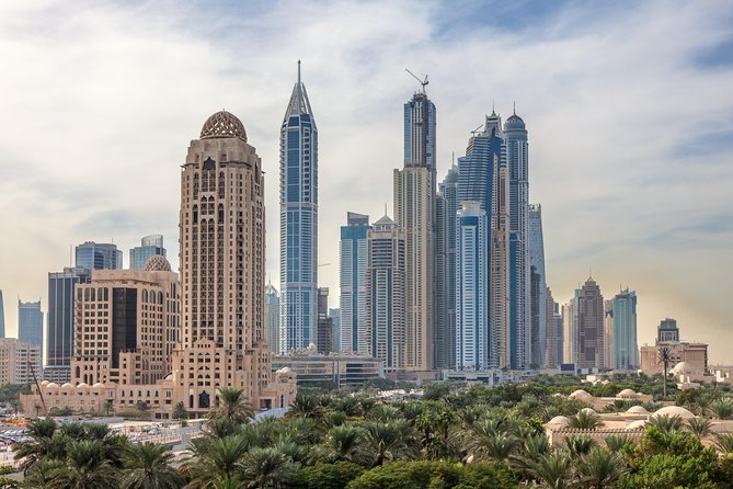 Dubai Sightseeing Day Trip from Abu Dhabi - Dubai Mall: useful free time, but not enough for everything
