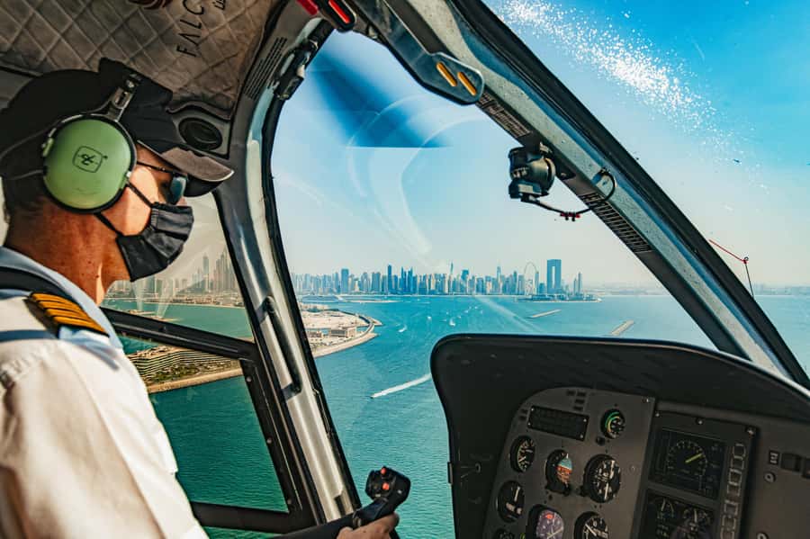 Dubai: Sightseeing Helicopter Ride from The Palm - Why Dubai looks best from the Palm