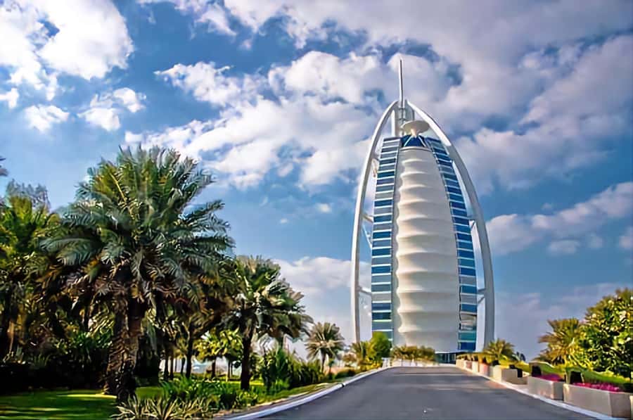 Dubai Stopover Tour & Transit Tours - What the guides add to a short tour