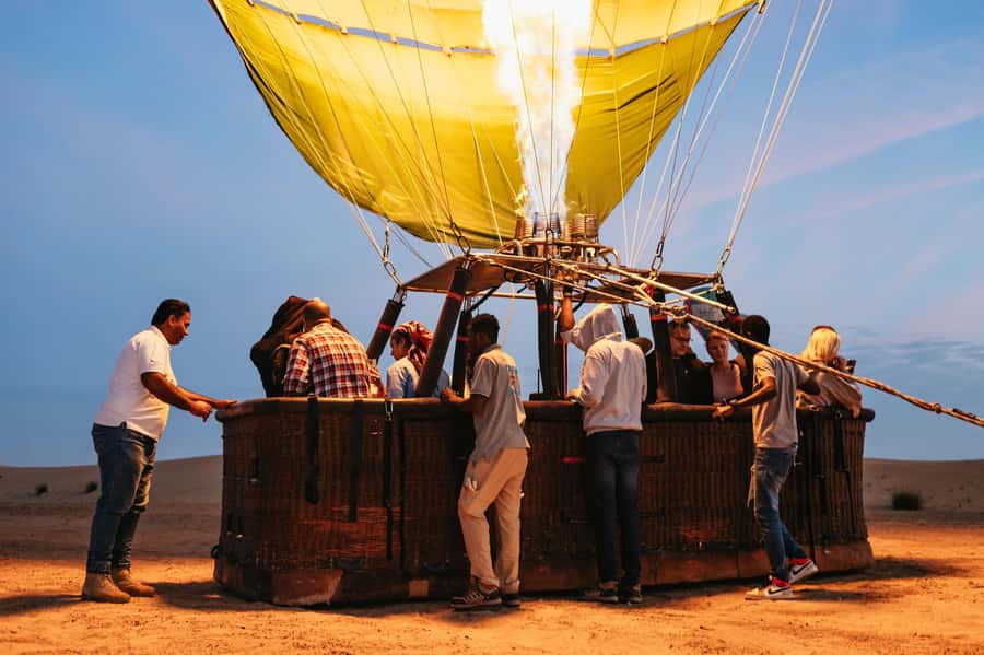 Dubai: Sunrise Hot Air Balloon Tour Over the Desert - Why this sunrise flight feels different from a desert safari