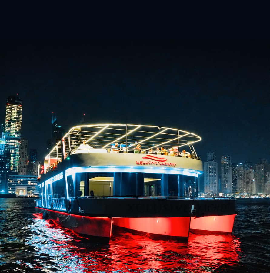 Dubai: Sunset or Dinner Cruise with Live Music & Open Bar - Arriving at Xclusive Yachts in Dubai Marina