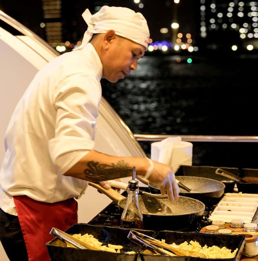 Dubai: Superyacht Experience with Party & Live DJ - Why the $113 price can work