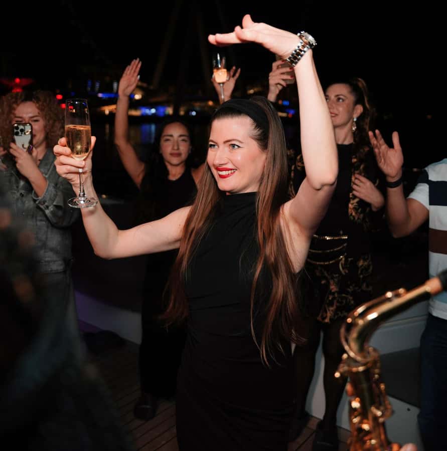 Dubai: Superyacht Experience with Party & Live DJ - A yacht with more than one way to spend the evening