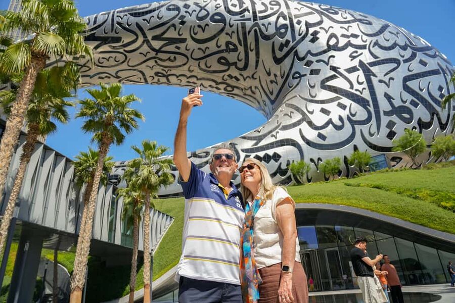 Dubai Top Highlights: Frame Entry, Souks, Abra & Street Food - Transport, heat, and the pace of the day