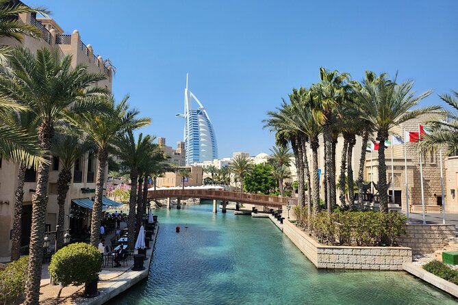 Dubai Top Ten Must-see Sights with Burj Khalifa and Transfers - Dubai Mall and the fountain show